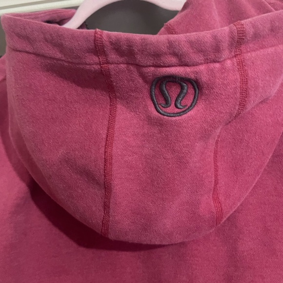 Lululemon leggings and crops and other great items - Picture 15 of 16